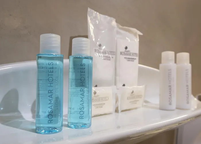 Rosamar & 4*s מלון